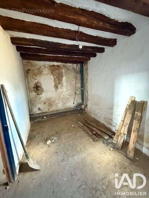 Appartement 304 m² à Parce-Sur-Sarthe  - photo 4