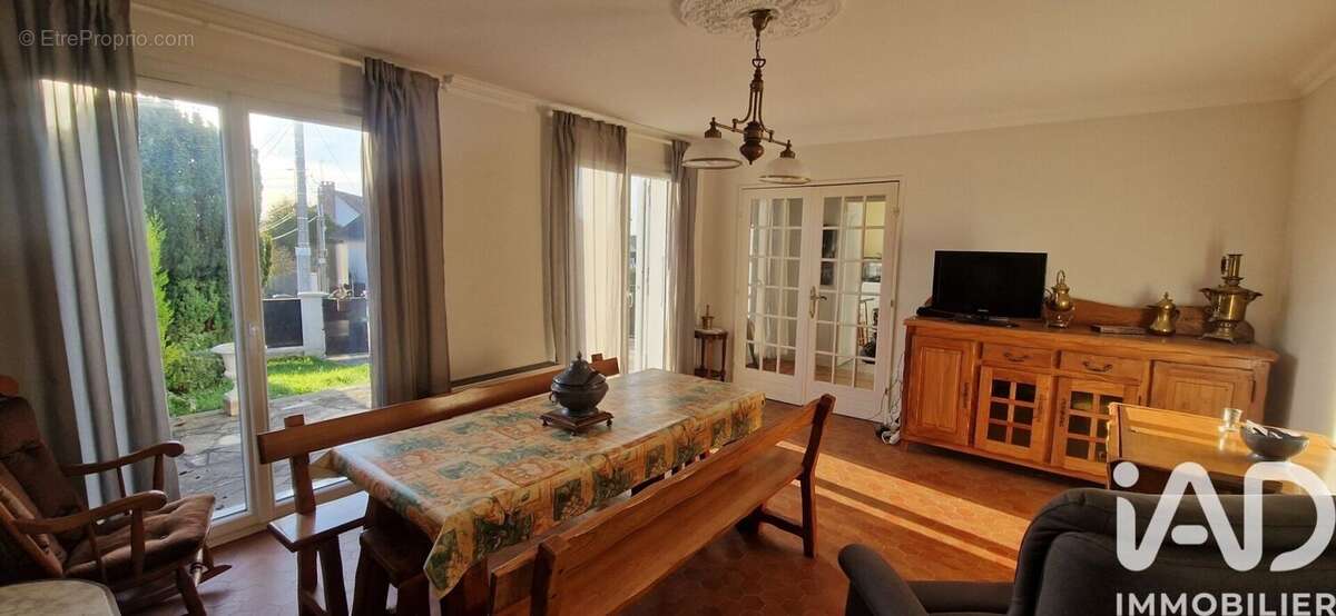 Photo 2 - Maison à BALLANCOURT-SUR-ESSONNE