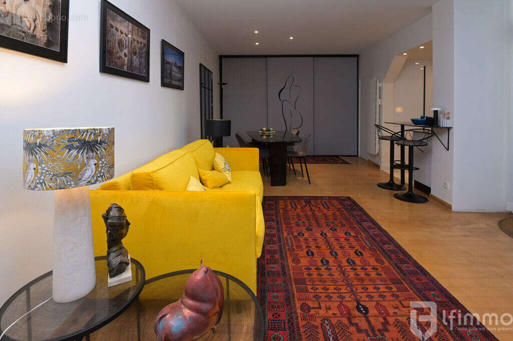 Appartement à PARIS-15E