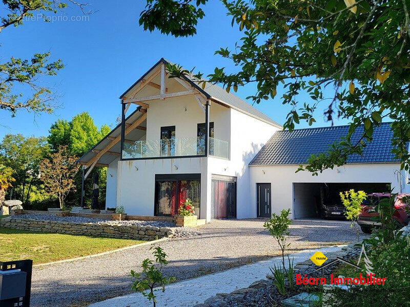 Maison à SALIES-DE-BEARN