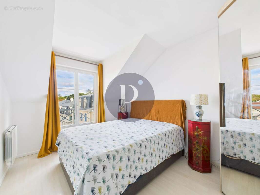 Appartement à LE PLESSIS-ROBINSON