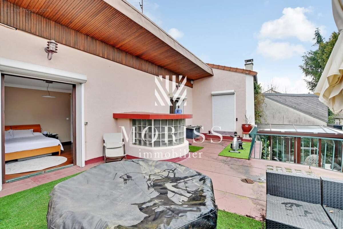 Maison à FONTENAY-SOUS-BOIS