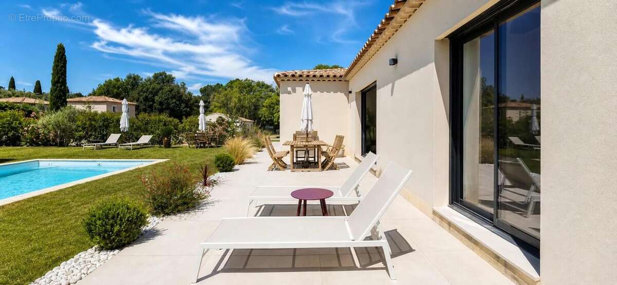 Maison de 4 pièces d'environ 100 m² à Carcès - photo 14