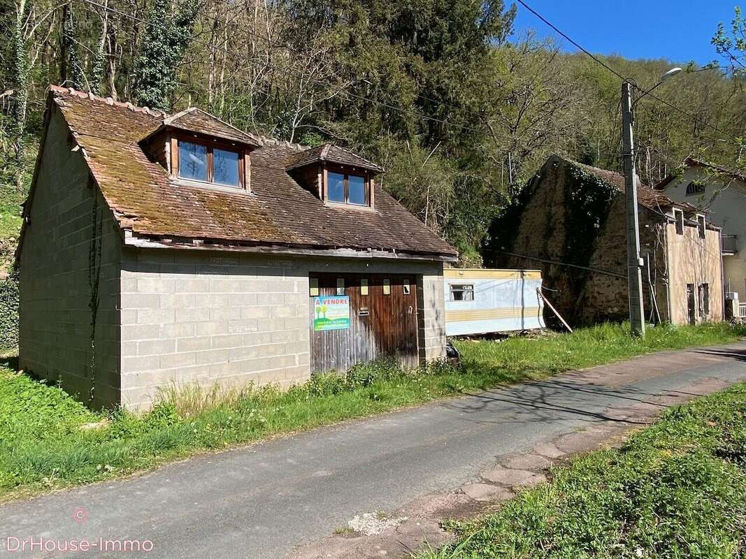 Maison à AVALLON
