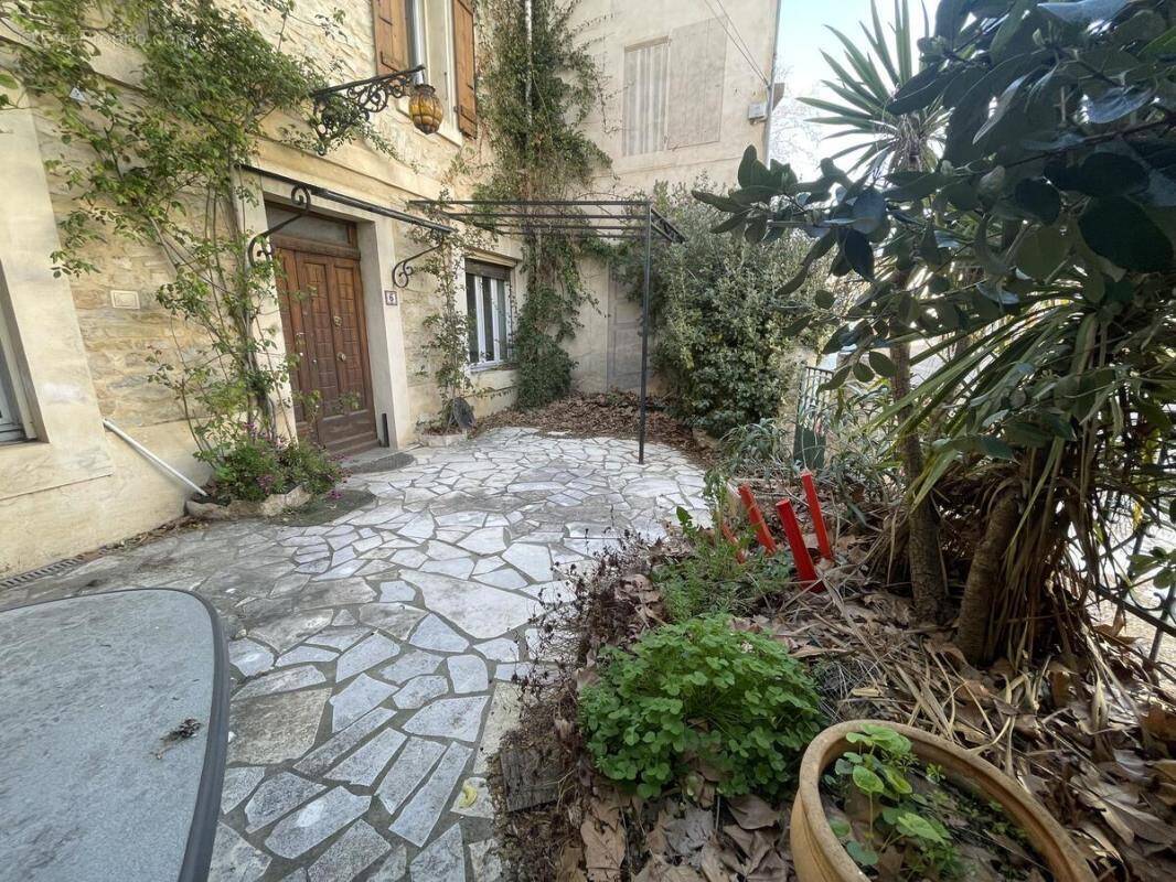 Maison à BIZE-MINERVOIS