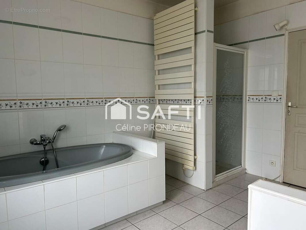 Photo 7 - Maison à ALLONNES