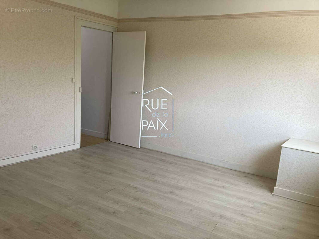 Maison à CHATELLERAULT