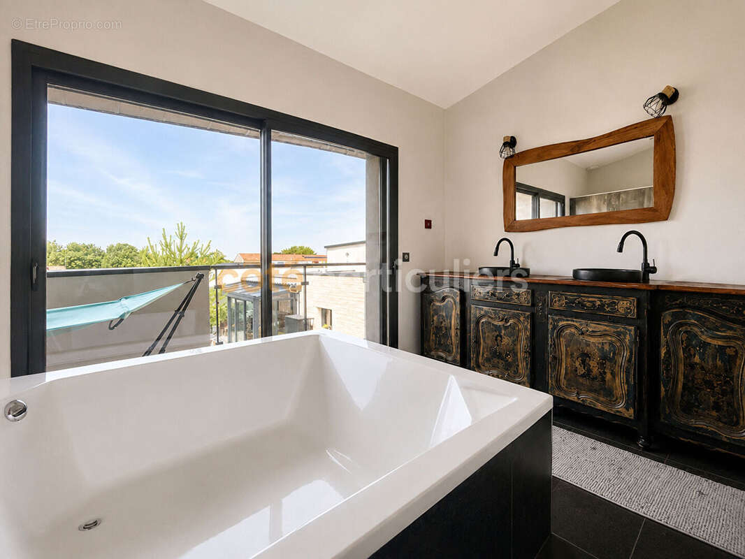 Villa d'exception de 360 m² aux portes de La Rochelle - Saint-Xandre - photo 14