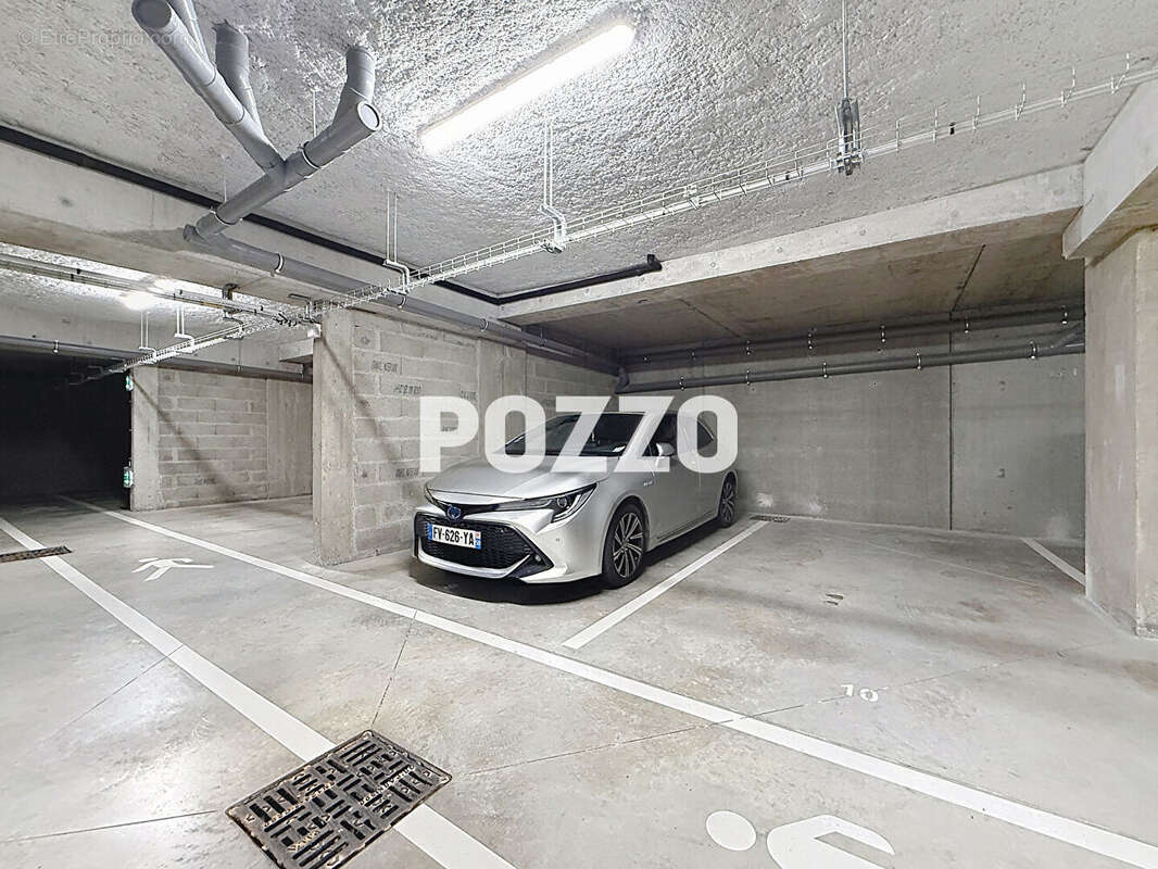 Appartement à DONVILLE-LES-BAINS