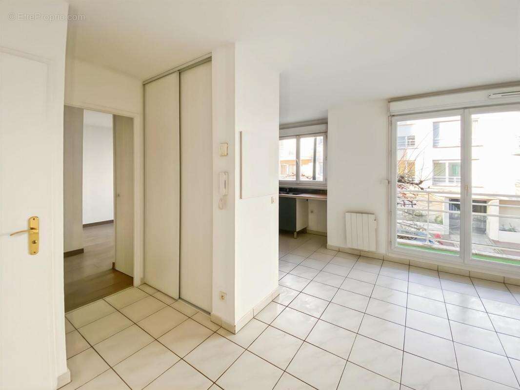 Appartement à CORBEIL-ESSONNES