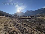 Terrain à LES CHAVANNES-EN-MAURIENNE