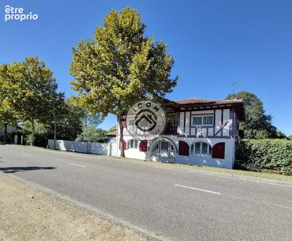 Maison à MEILHAN