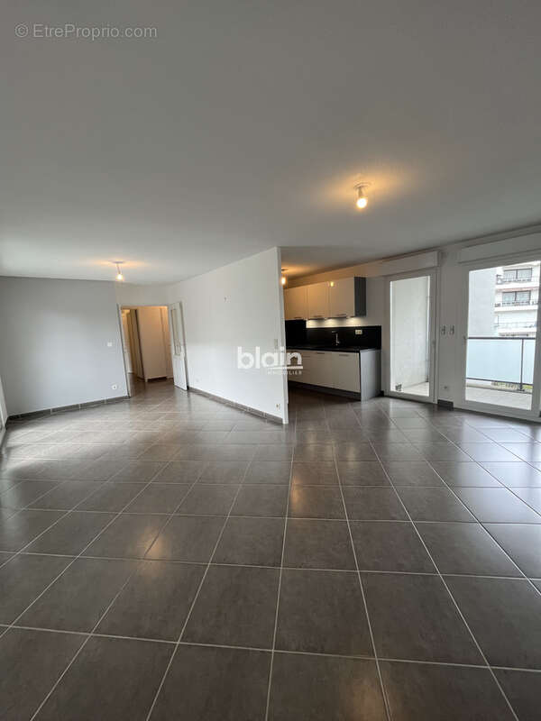 Appartement type t4 - photo 2