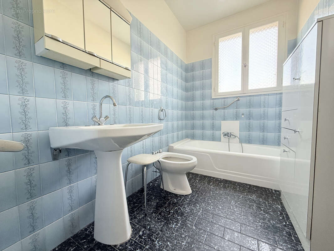 Maison à MORAINVILLIERS