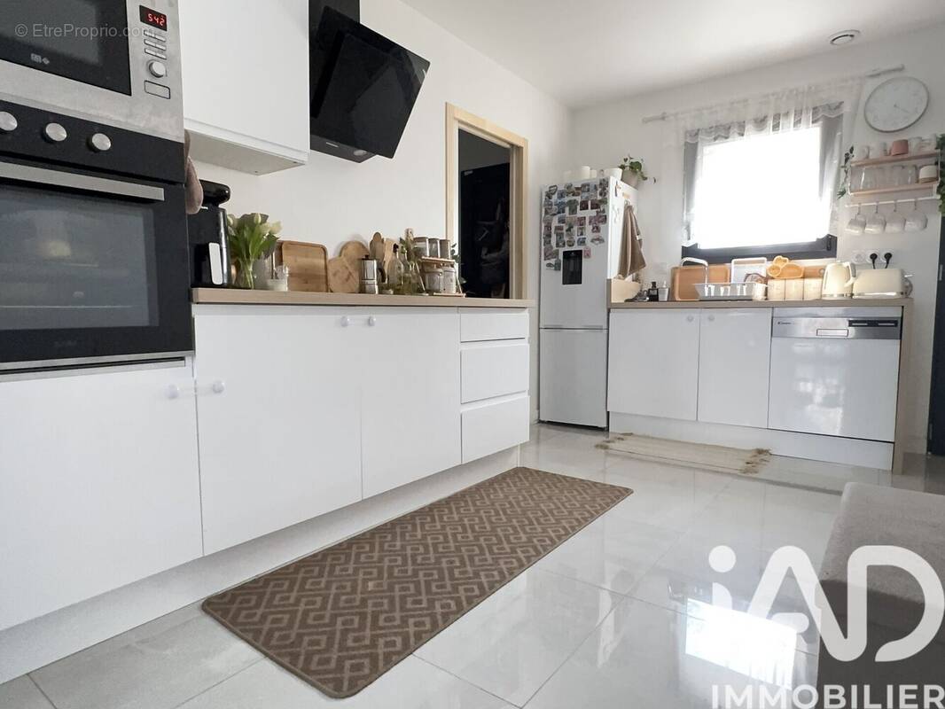 Photo 1 - Maison à CORDEMAIS