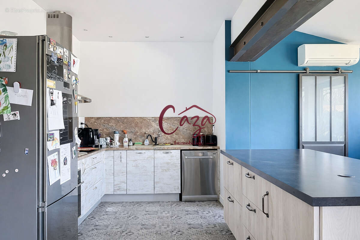 Maison à FARGUES-SAINT-HILAIRE