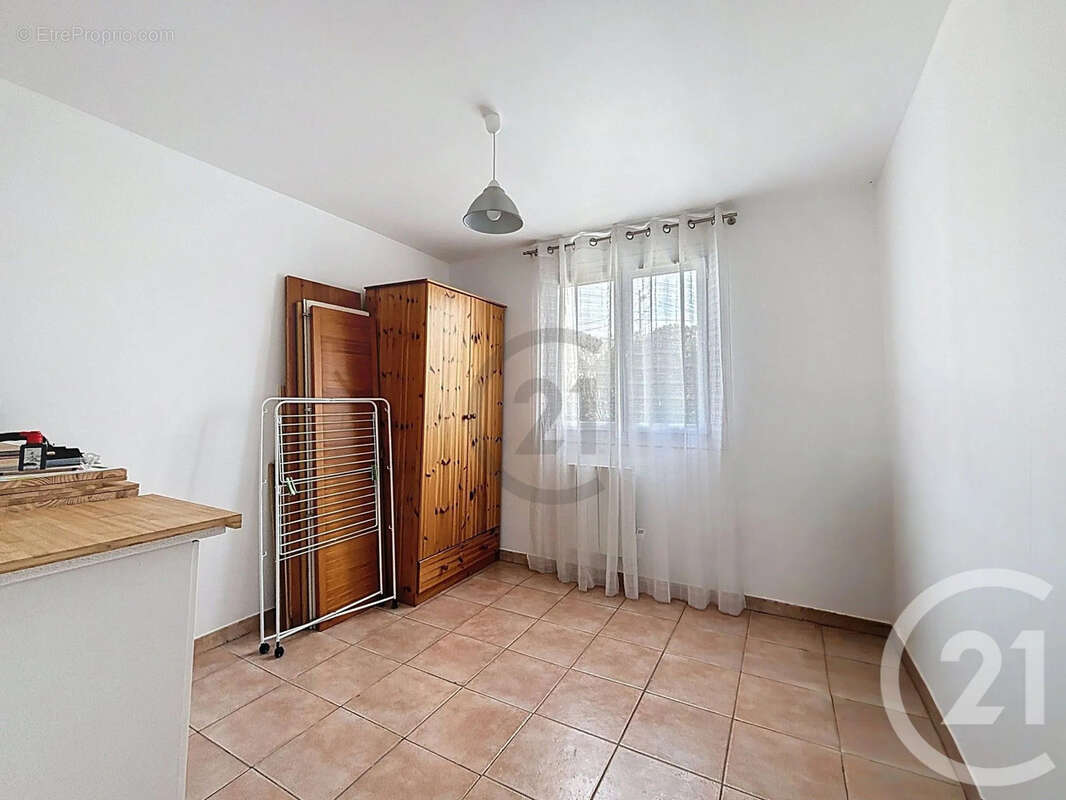 Maison à BEZALLES