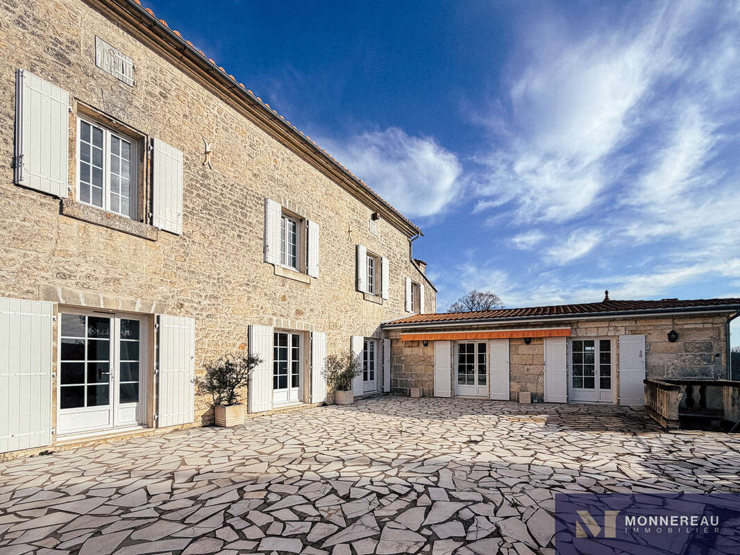 Propriete de caractere avec bel environnement - photo 25