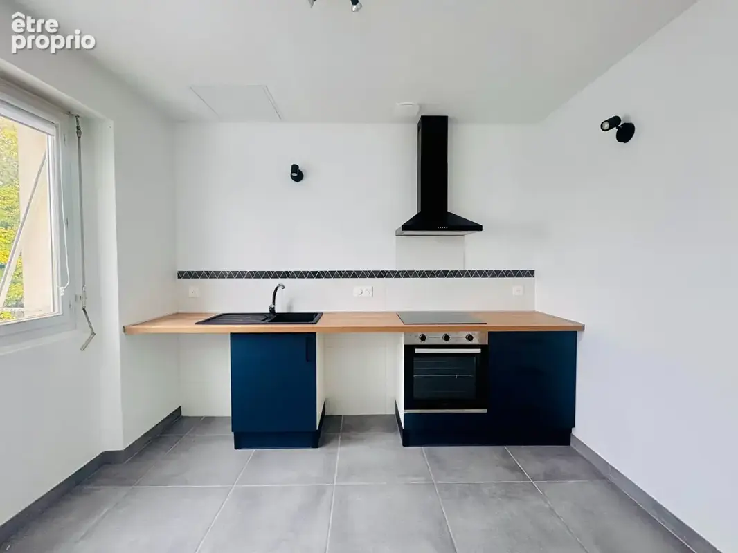 Appartement rénové à vendre à Angers (quartier La Madeleine) avec 2 chambres. - photo 3