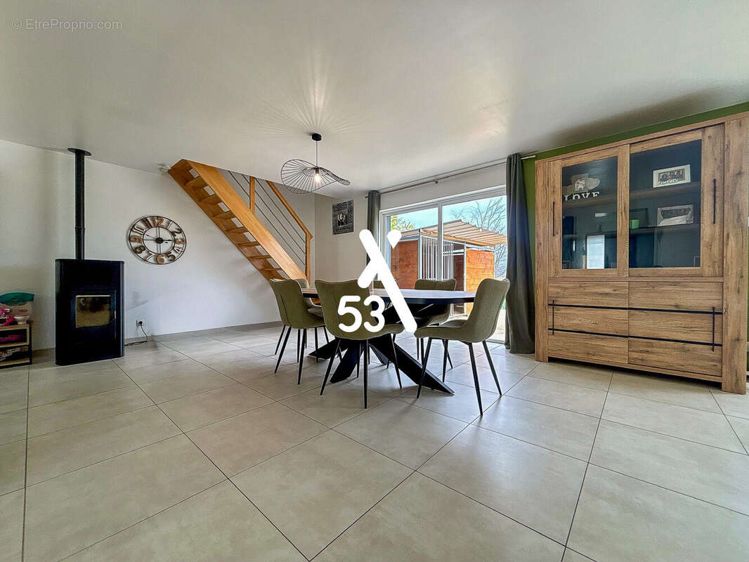 Maison à MENTQUE-NORTBECOURT