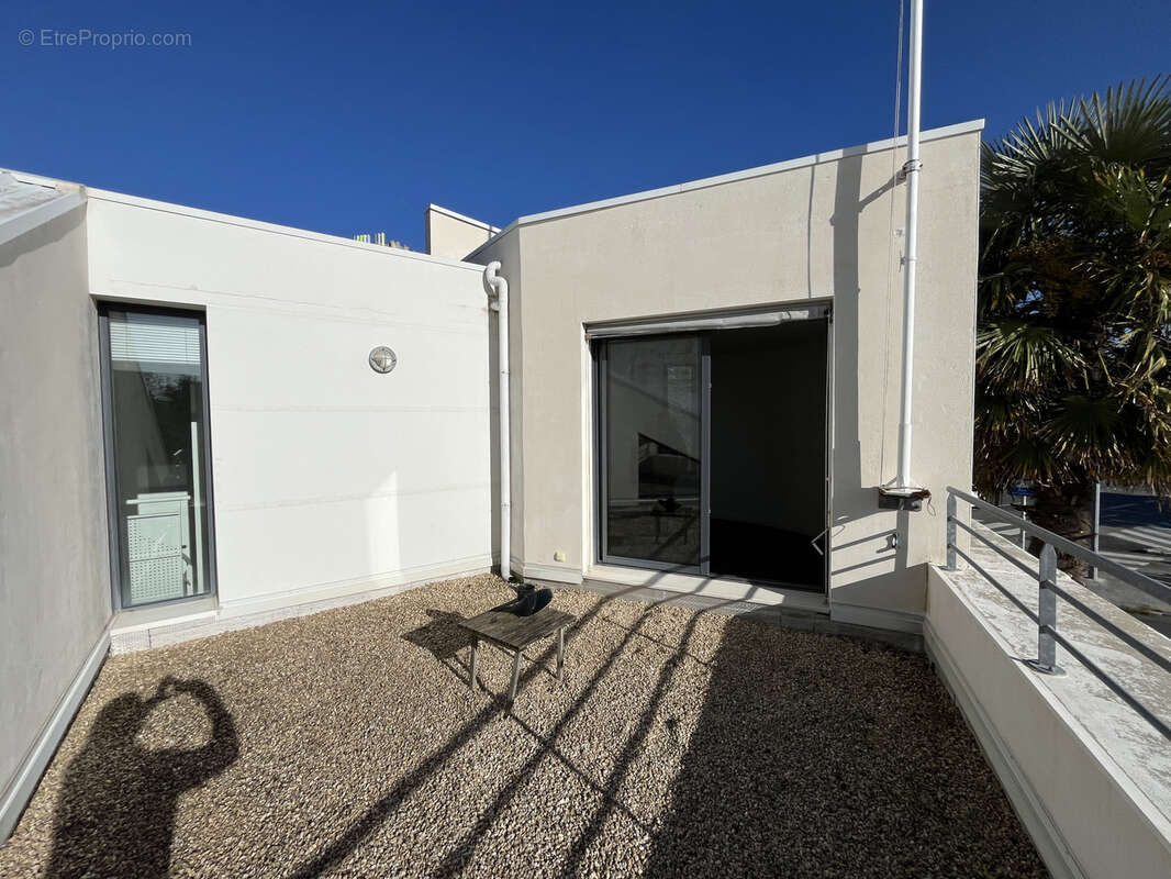 Commerce à LA ROCHELLE