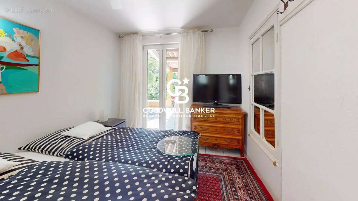 Maison de charme de plain-pied au cœur d'un parc d'oliviers de 5 030 m² - photo 15