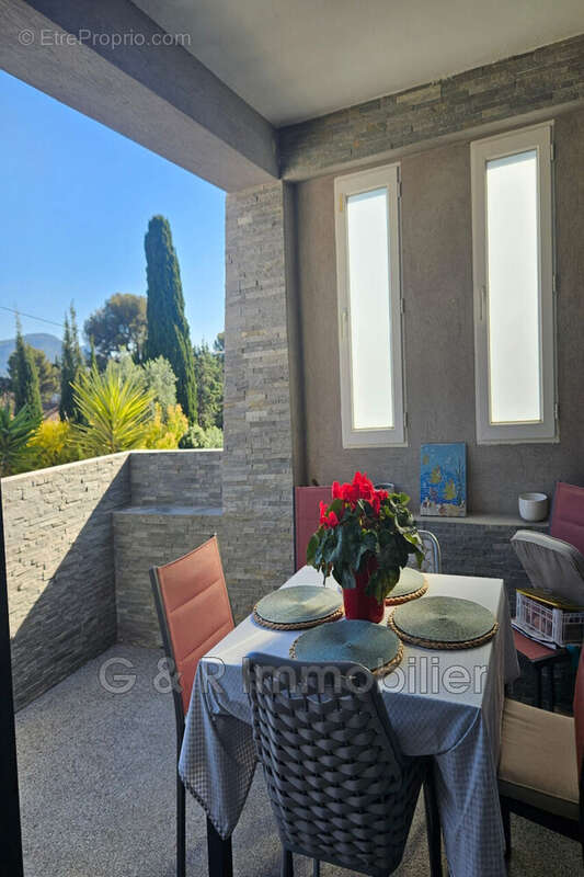 Appartement à SANARY-SUR-MER