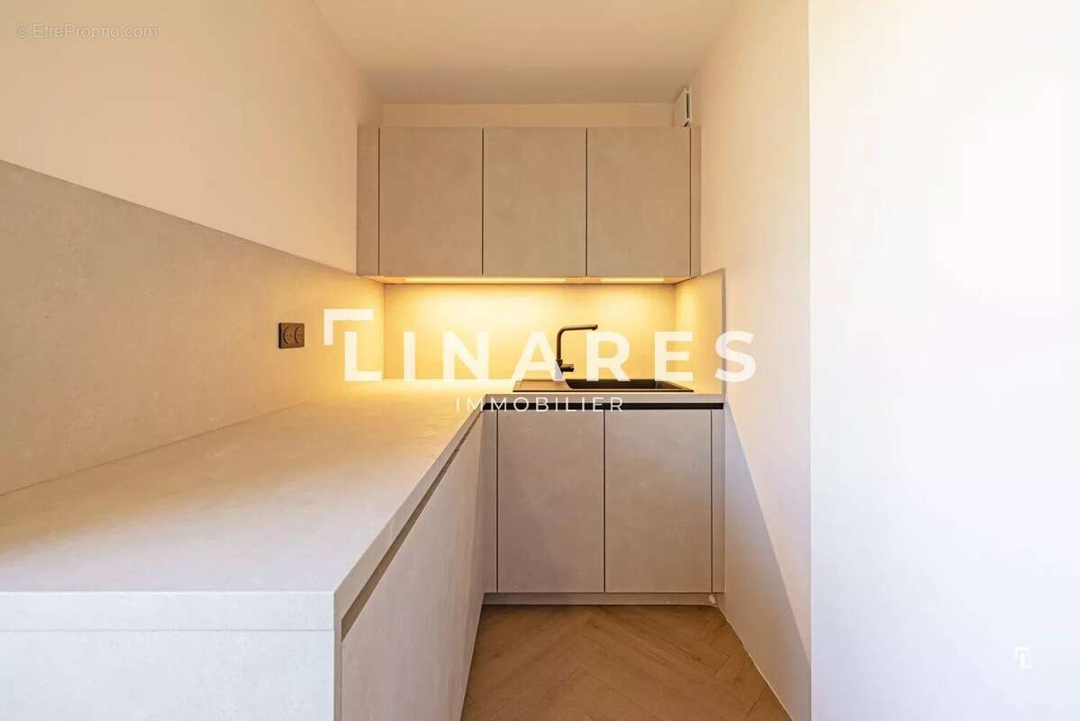 Appartement à MARSEILLE-7E