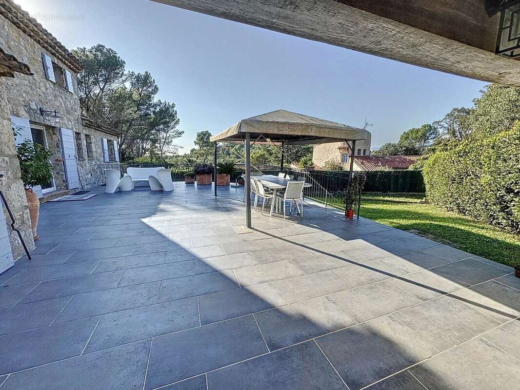 Maison à PEYMEINADE