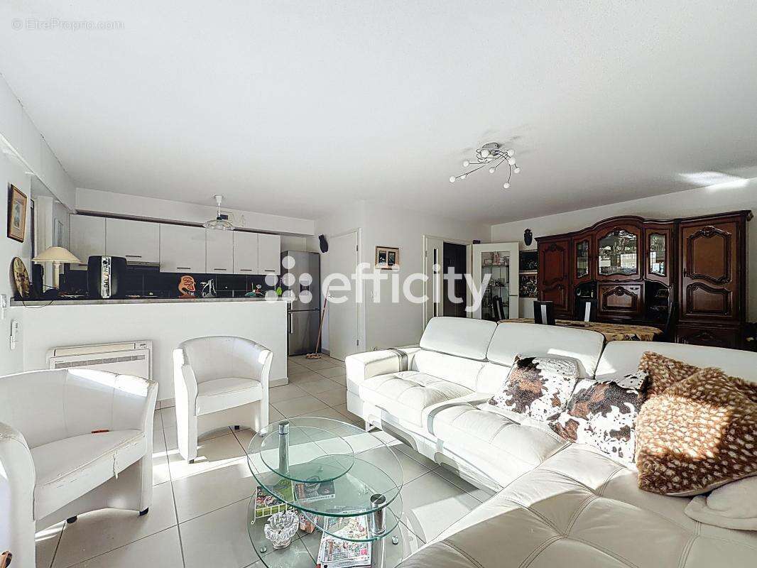 Appartement à SAINT-RAPHAEL