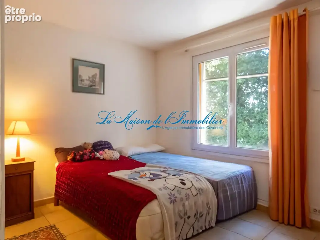 Proche ANDUZE, dans un écrin de verdure de 6590 m2 maison F6 avec piscine - photo 7
