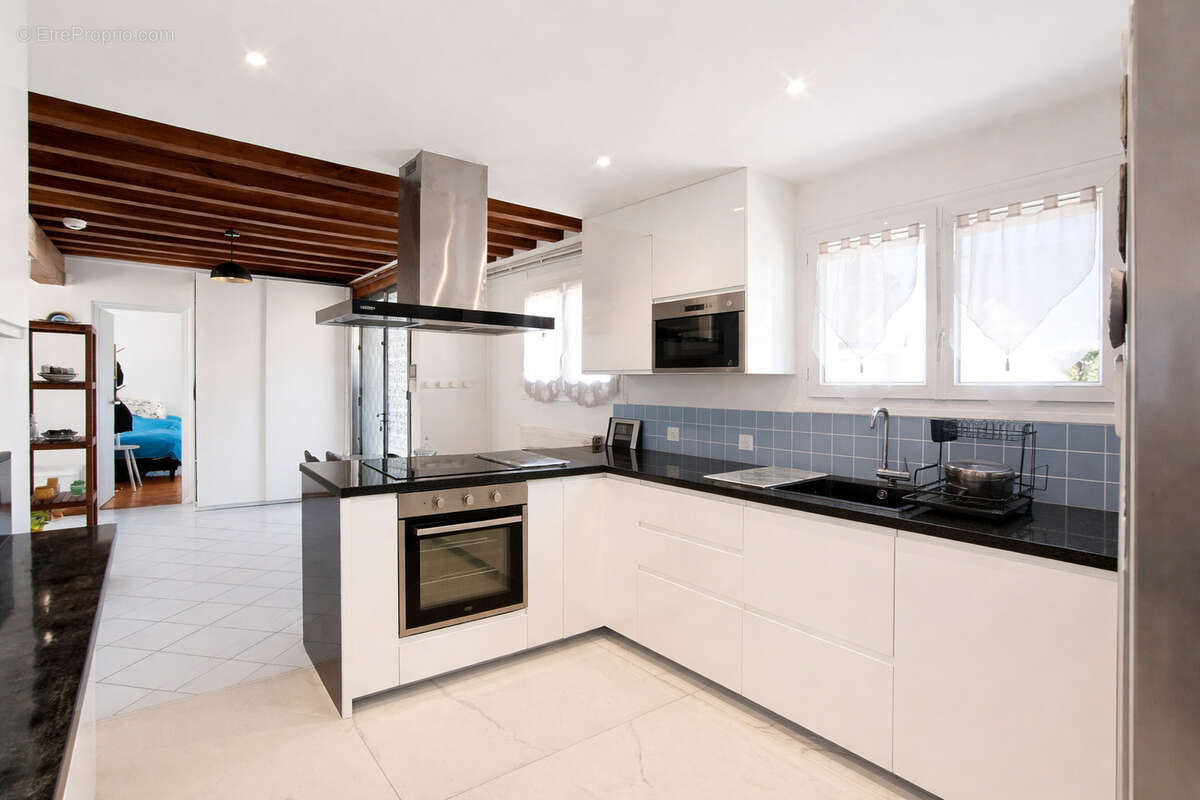 Maison à OZOIR-LA-FERRIERE