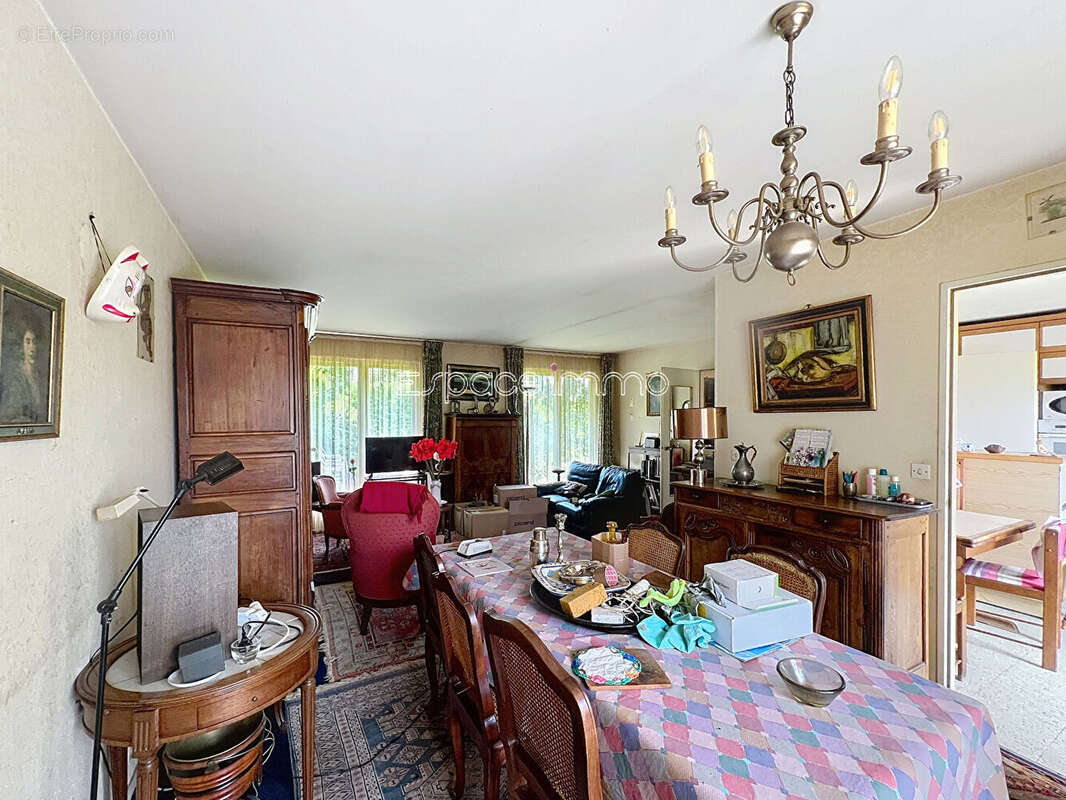 Maison à MONT-SAINT-AIGNAN