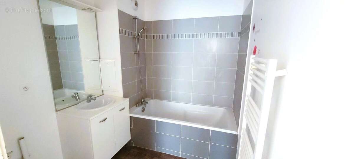 Appartement à QUINCY-SOUS-SENART