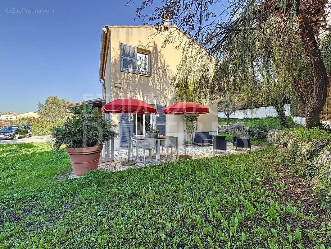Maison à BIOT