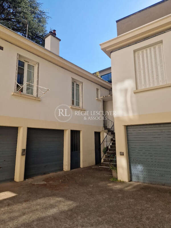 Appartement à LYON-8E