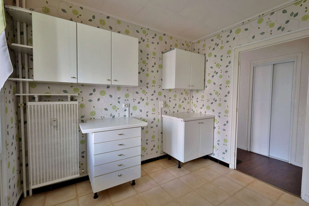 Appartement Type 3 - 67,78m2 habitables - Balcon - Cave - Place de parking Privative - photo 7
