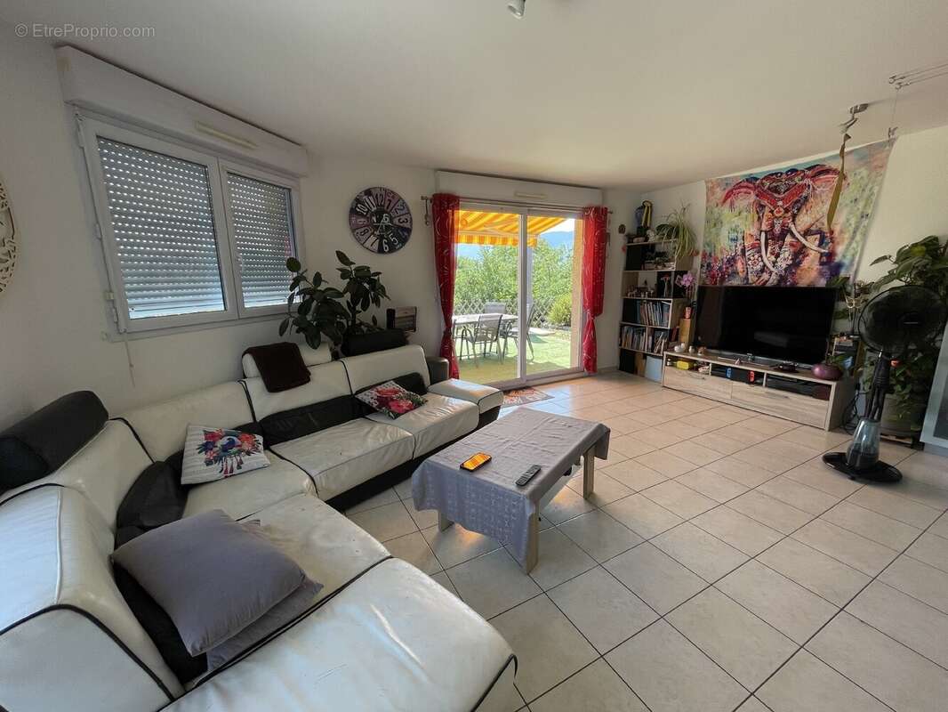 Maison 93 m² à Saint-Germain-Sur-Rhone  - photo 6