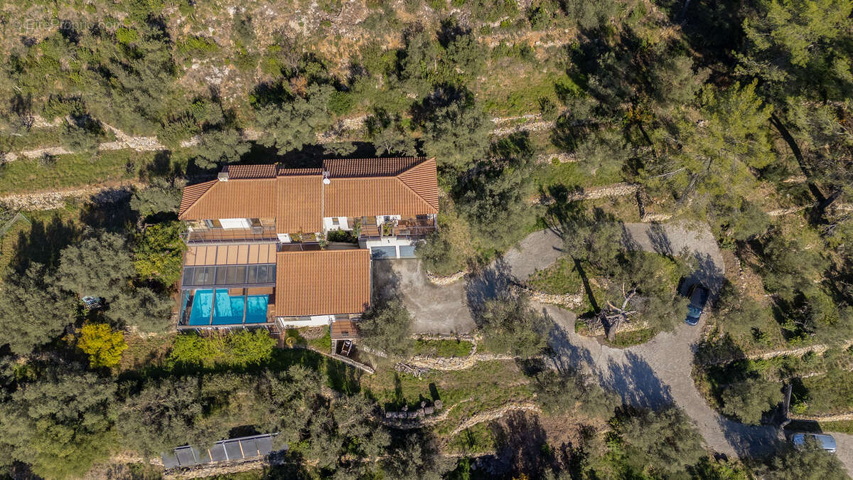 Maison à SOLLIES-PONT