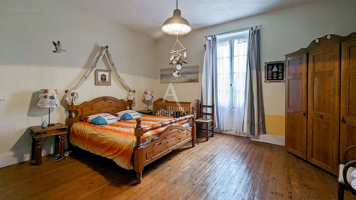 Maison à SAUVETERRE-LA-LEMANCE