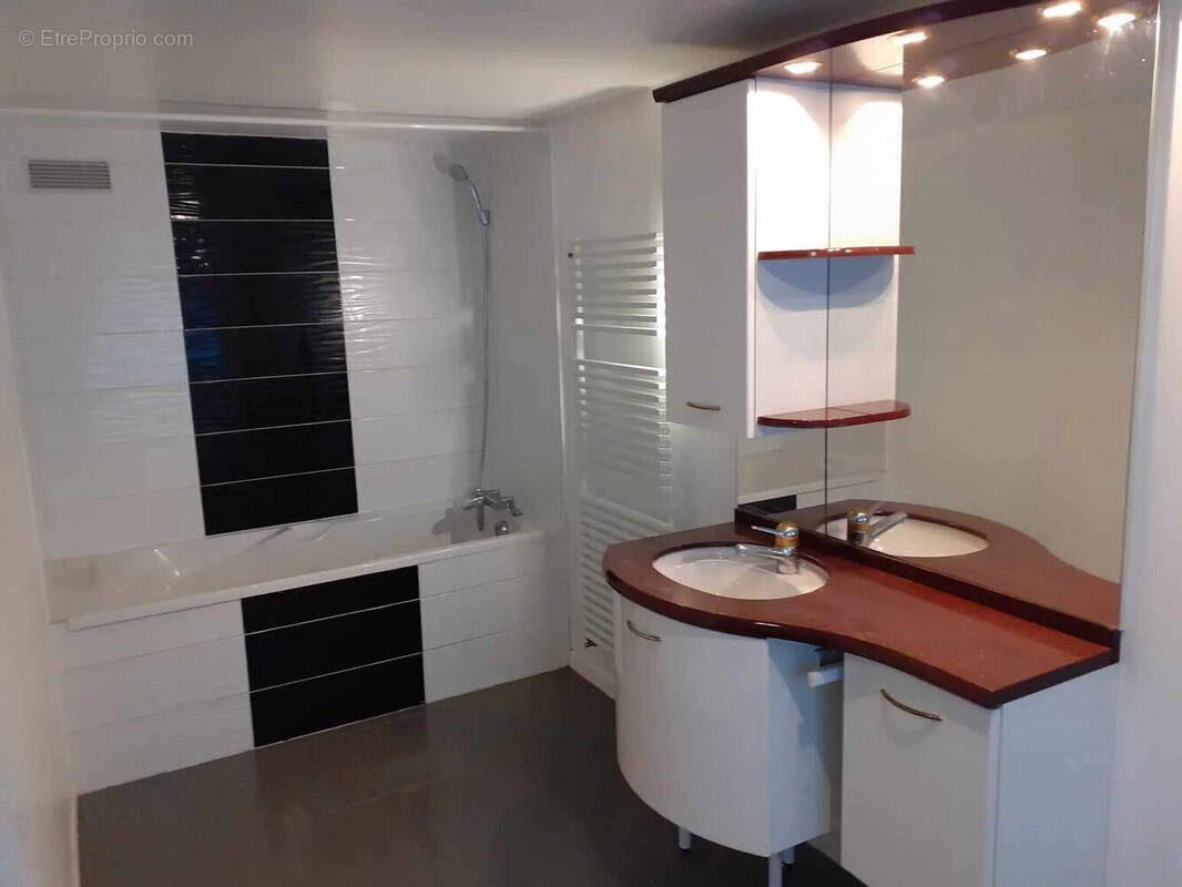 Appartement à NIEDERBRUCK