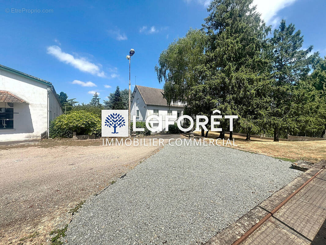 Commerce à BRESSUIRE