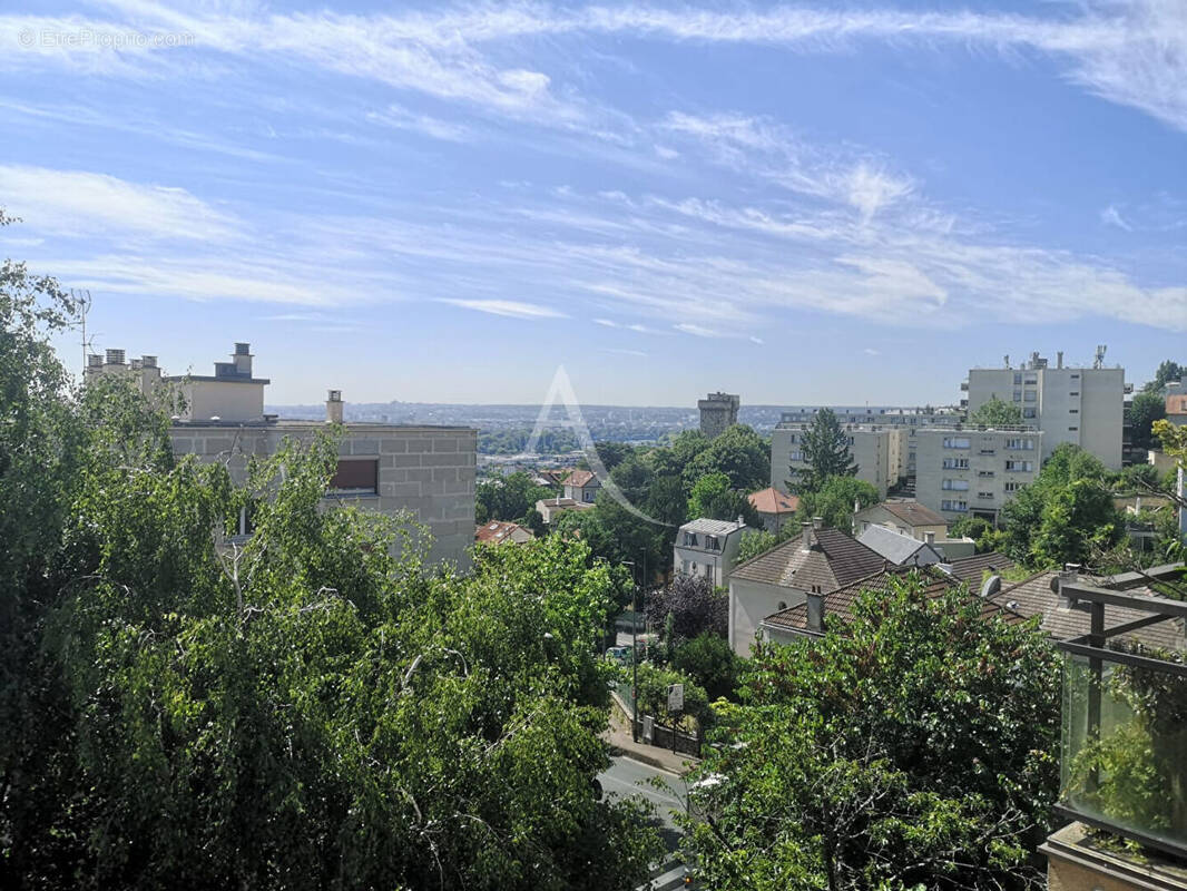 Appartement à SURESNES