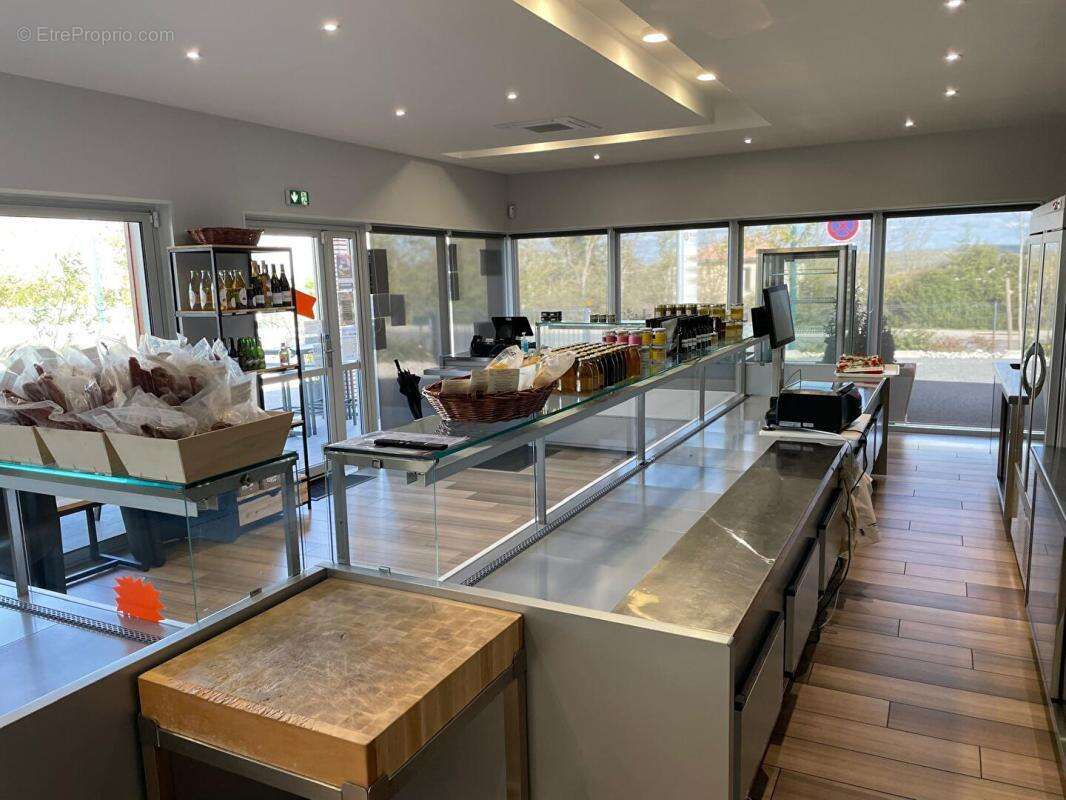 Ensemble immobilier d'exception - Logement type 4 + Activité commerciale - photo 8