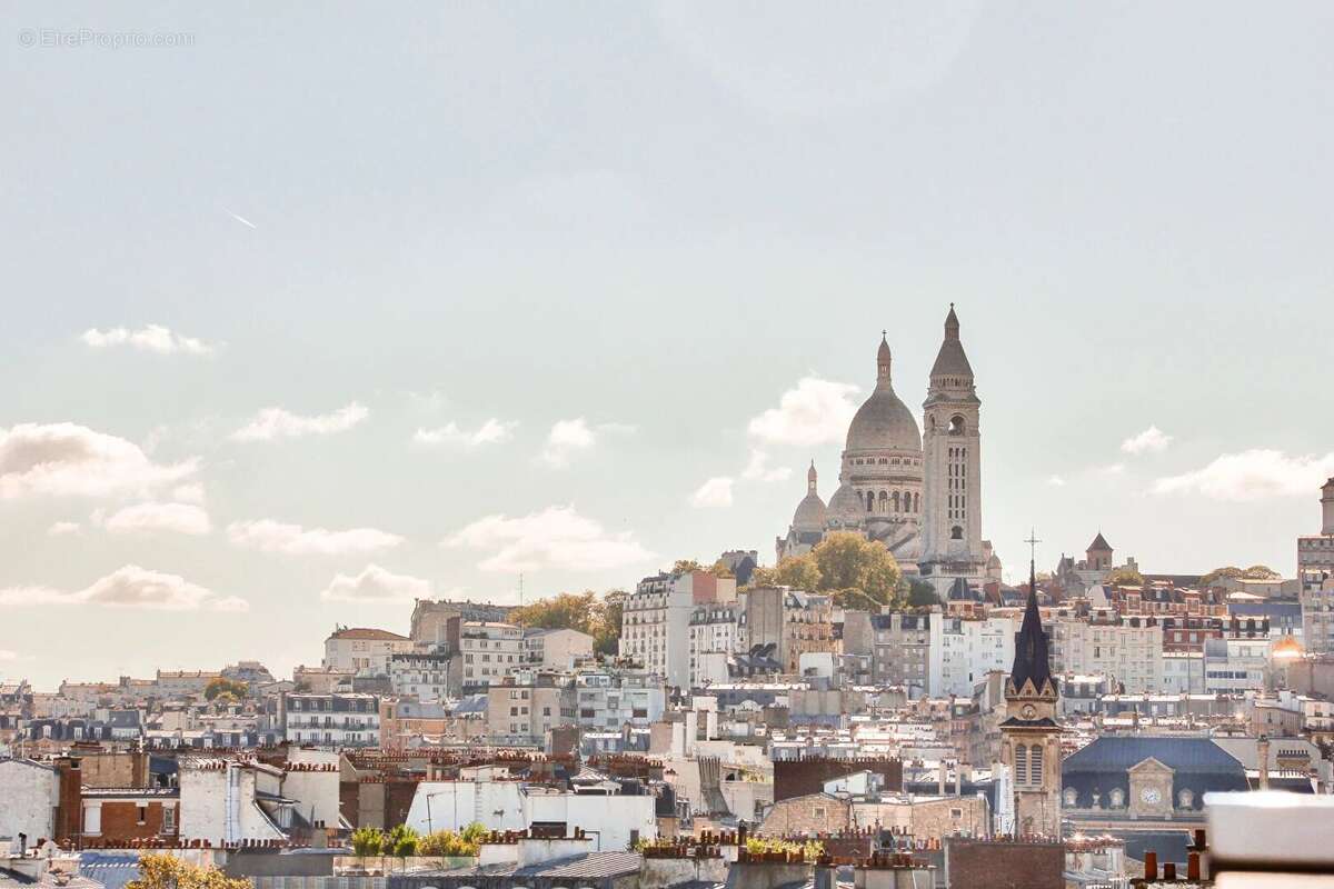 Appartement à PARIS-18E