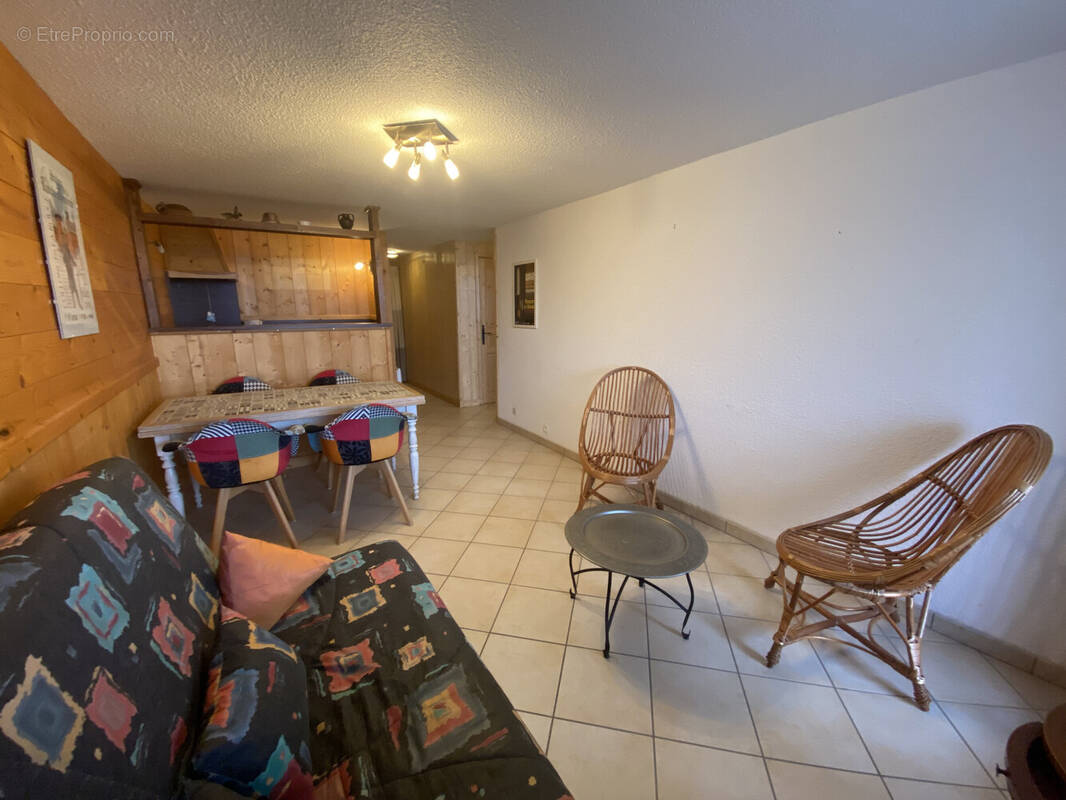 Appartement à COMPAINS