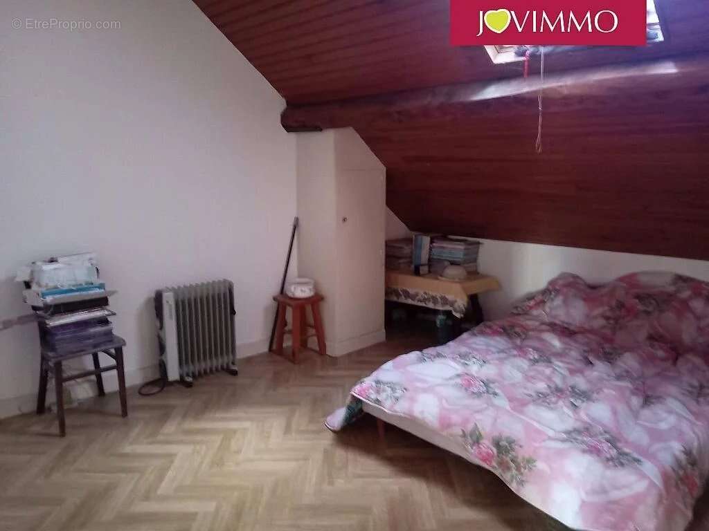 Commerce à SAINT-ELOY-LES-MINES