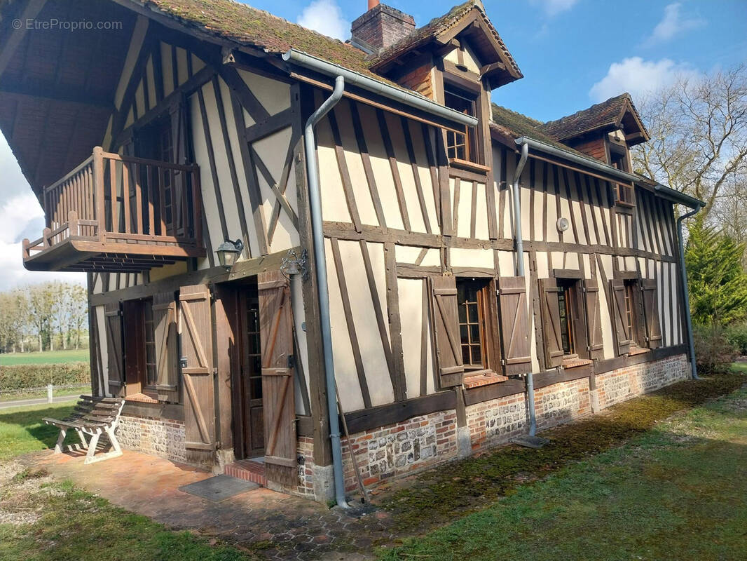 Maison à NEUFCHATEL-EN-BRAY