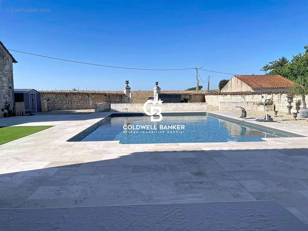 Maison sans travaux entre Saintes et Saint Porchaire - photo 12
