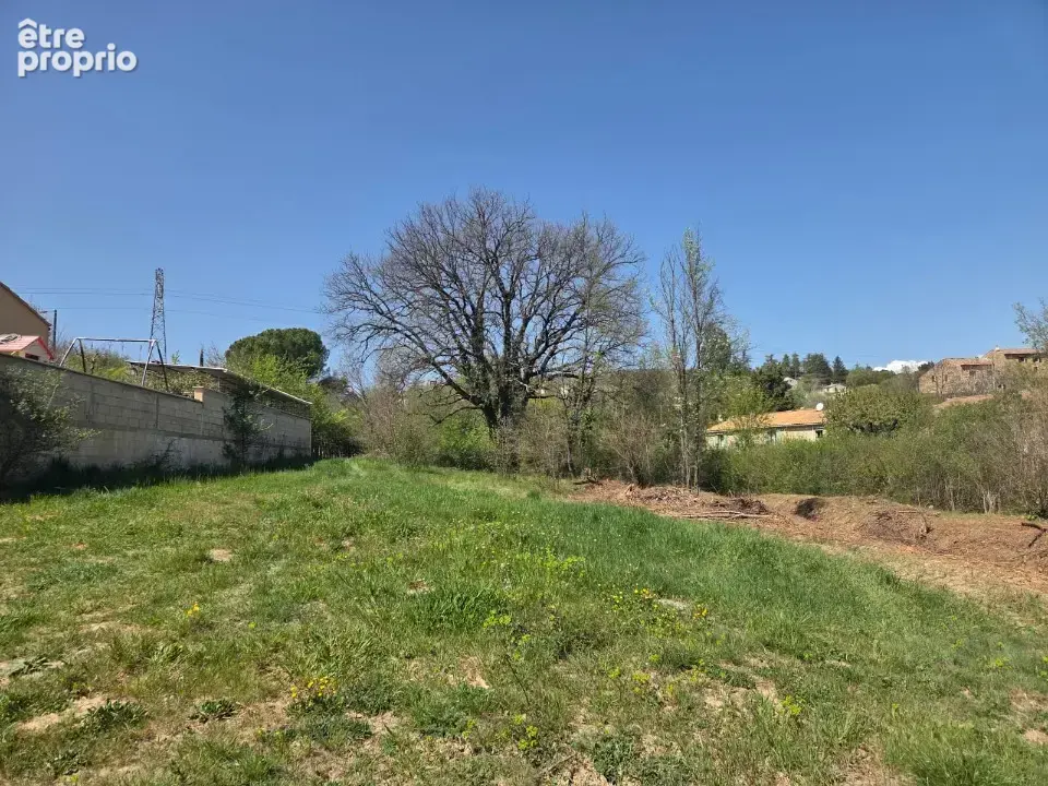 Terrain à SAINT-MAIME